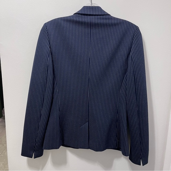 Lauren Ralph Lauren Navy Pinstripe Blazer
Size M - Picture 7 of 10
